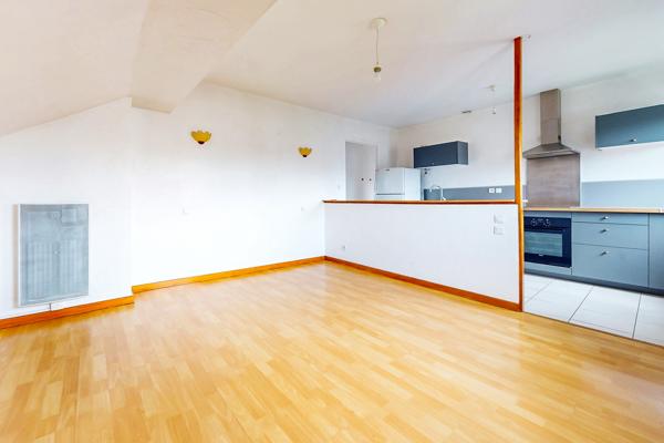 A vendre - Appartement deux pièces avec fort potentiel - rue Marius Ferrero - 74000 ANNECY