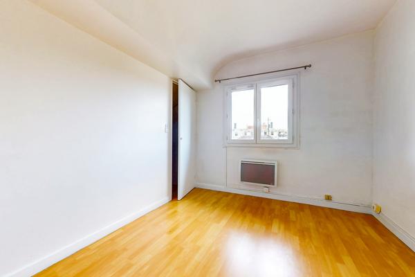 A vendre - Appartement deux pièces avec fort potentiel - rue Marius Ferrero - 74000 ANNECY