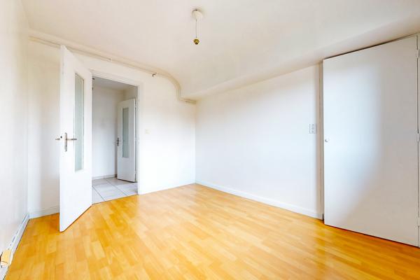 A vendre - Appartement deux pièces avec fort potentiel - rue Marius Ferrero - 74000 ANNECY