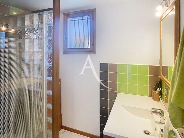 Maison LABARTHE SUR LEZE , de plain pied 4 pièce(s) 99 m2 avec garage et piscine