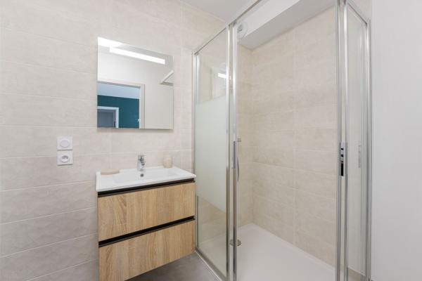 Vente Appartement de luxe Évian-les-Bains 4 Pièces 117 m²