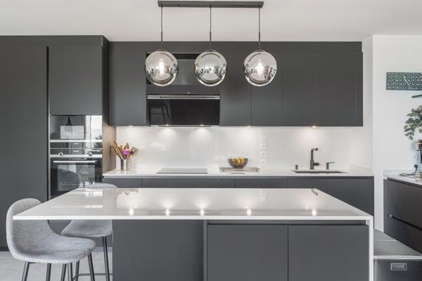 Vente Appartement de luxe Évian-les-Bains 4 Pièces 117 m²