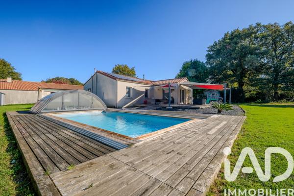 Maison à vendre 6 pièces 121 m² Essarts-en-Bocage