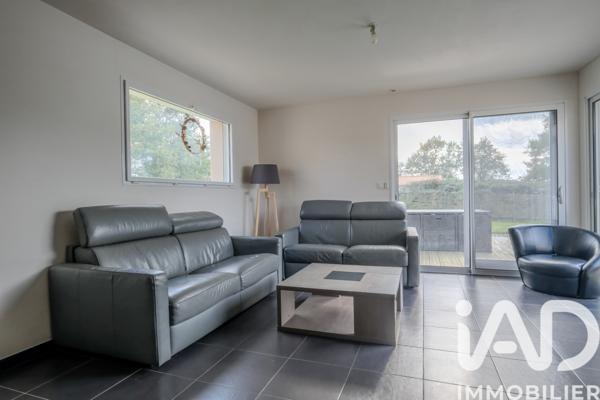 Maison à vendre 6 pièces 121 m² Essarts-en-Bocage