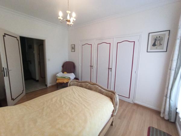 Centre Brulon, grande maison de 170m², 5 chambres