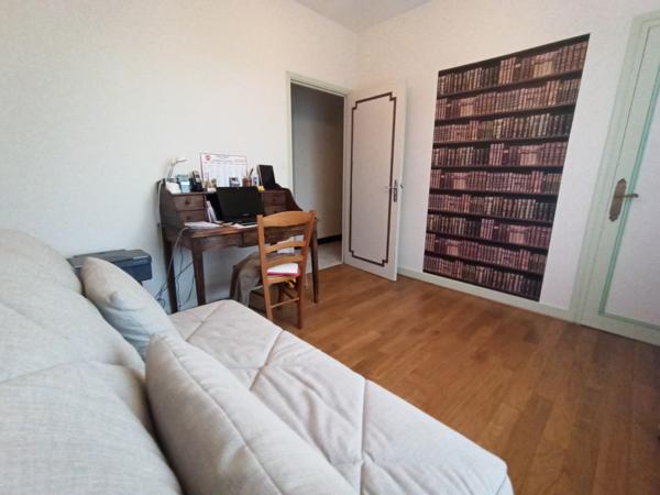 Centre Brulon, grande maison de 170m², 5 chambres