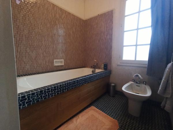 Centre Brulon, grande maison de 170m², 5 chambres