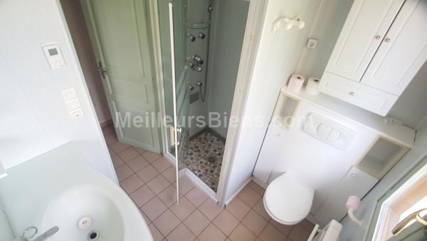 Maison de campagne, garage.