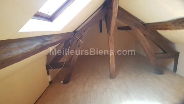 Maison de campagne, garage.