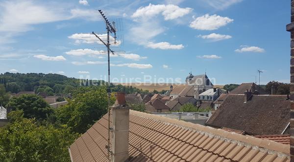 Maison de campagne, garage.