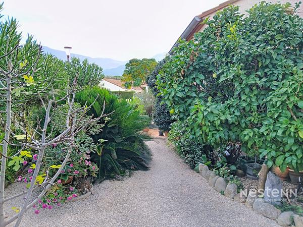 Maison à vendre à Saint Genis des Fontaines - 3 pièces, 2 chambres, avec jardin