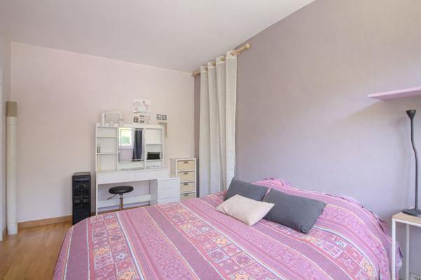 Maison Antony 7 pièce(s) 160 m2 5 chambres terrain de 640 m²