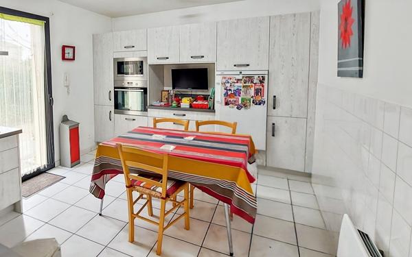 Maison à vendre    4 pièces •  Nègrepelisse