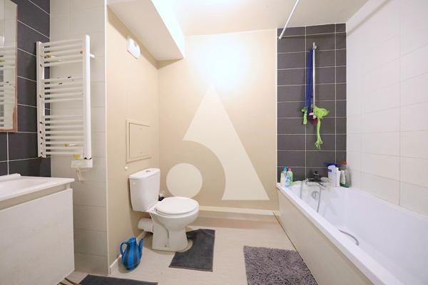 Appartement 5 pièces 93.02 m2