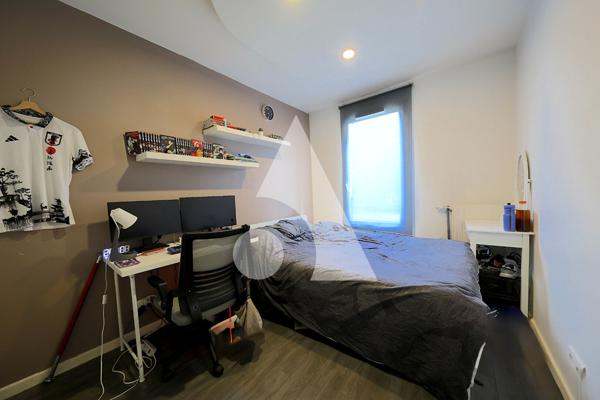 Appartement 5 pièces 93.02 m2