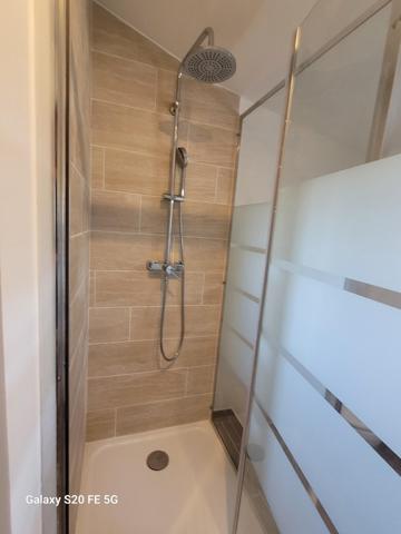 Maison familiale 135 m² à Ventabren, 4 chambres et grand terrain proche commerces, bus, écoles