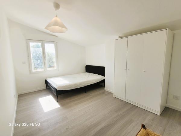 Maison familiale 135 m² à Ventabren, 4 chambres et grand terrain proche commerces, bus, écoles