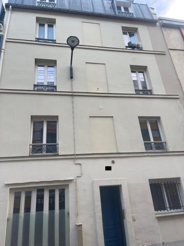 Studio fort potentiel à rénover