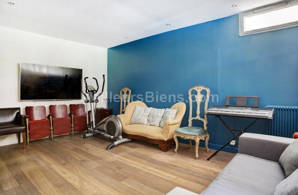 Calme absolu pour ce Duplex 169m2 en excellent état dans résidence très recherchée!