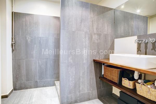 Calme absolu pour ce Duplex 169m2 en excellent état dans résidence très recherchée!