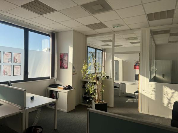 BUREAUX A VENDRE - ZONE DE TREPILLOT- BESANCON