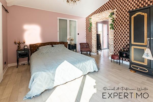 Challans (85300) Maison 300m², 7 chambres, piscine centre Challans