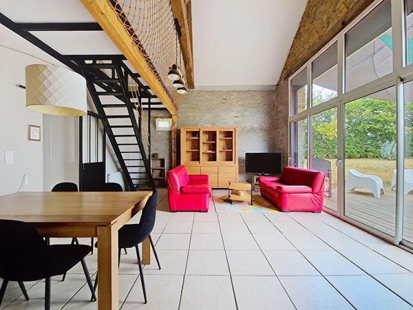 A vendre à MARIGNE maison de campagne avec grand terrain
