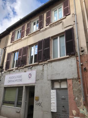LOCATION STUDIO OULLINS , Oullins