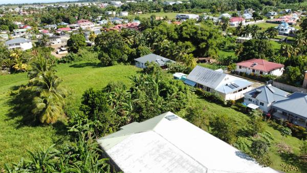 Maison + 4700m2 constructible