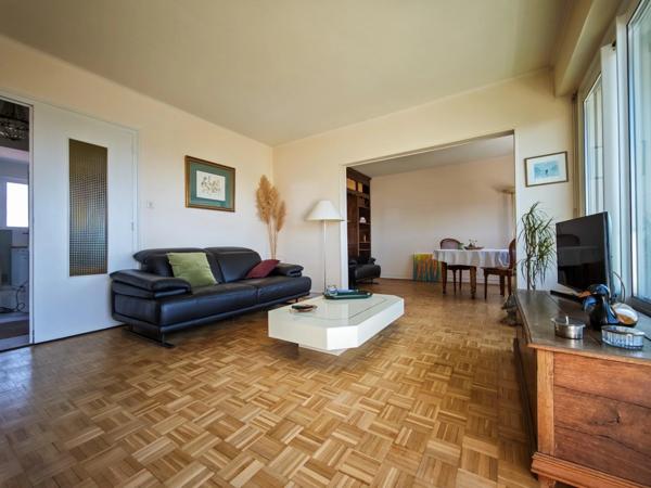 CHOLET – Résidence Saint-Pierre | Appartement 4 pièces – 3 chambres | Dernier étage – Vue exceptionnelle