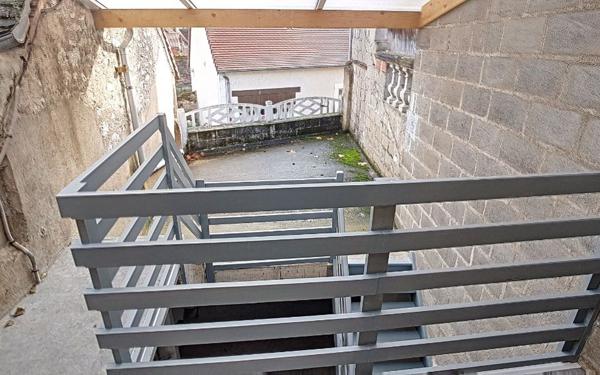 Appartement à louer    1 pièce •  Selles-sur-Cher