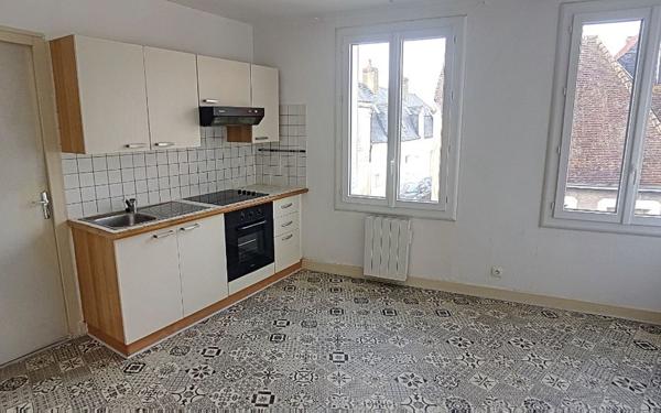 Appartement à louer    1 pièce •  Selles-sur-Cher