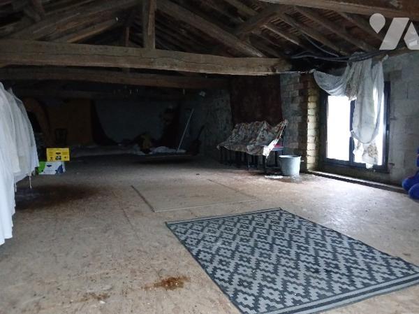 Garage à vendre à L'ABSIE (79240)