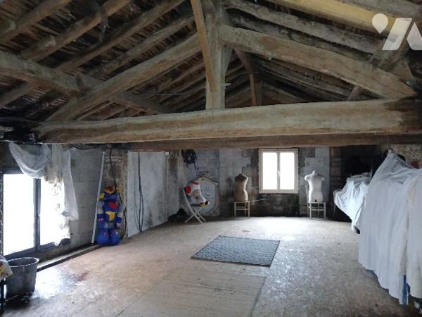 Garage à vendre à L'ABSIE (79240)