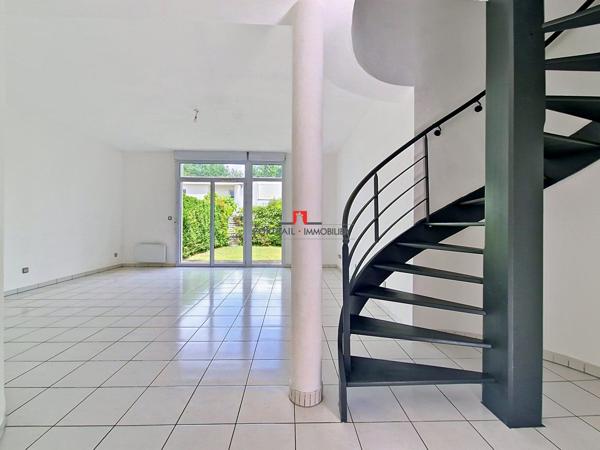 Maison T3 avec garage, jardin et piscine à Saint-André-de-Cubzac