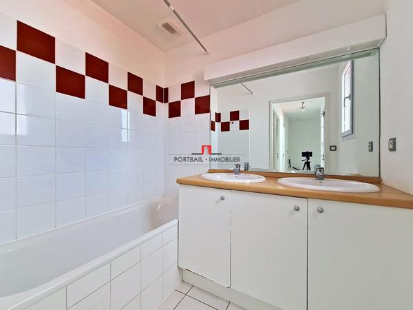 Maison T3 avec garage, jardin et piscine à Saint-André-de-Cubzac