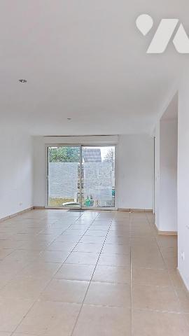 Maison individuelle récente de type 4.