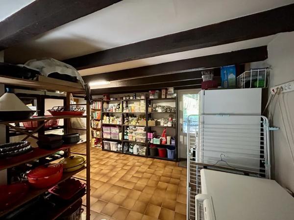 Longère de Caractère avec Jardin, Garage et Dépendances