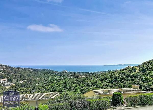 Appartement à vendre 4 pièces 48.1m² Roquebrune-sur-Argens (83380)