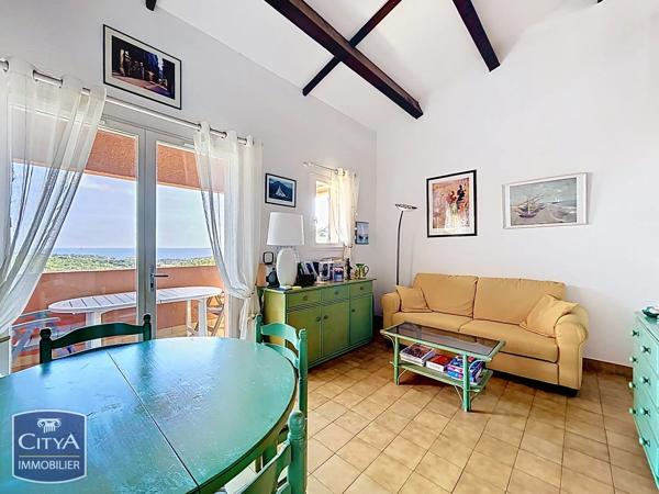 Appartement à vendre 4 pièces 48.1m² Roquebrune-sur-Argens (83380)
