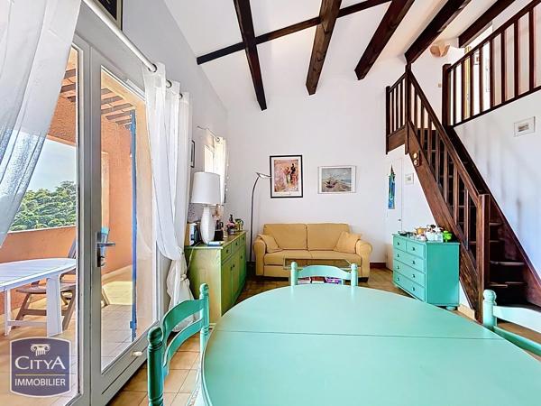 Appartement à vendre 4 pièces 48.1m² Roquebrune-sur-Argens (83380)