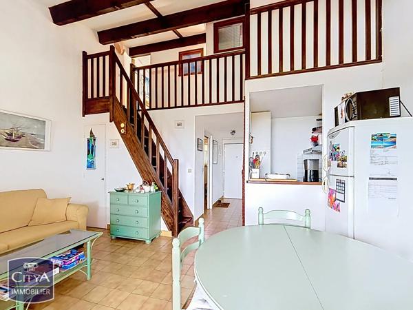 Appartement à vendre 4 pièces 48.1m² Roquebrune-sur-Argens (83380)