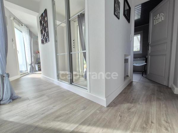 Maison à vendre 6 pièces ROYAN (17) - 4 chambres - Piscine -Garage - Terrain de 1129m²