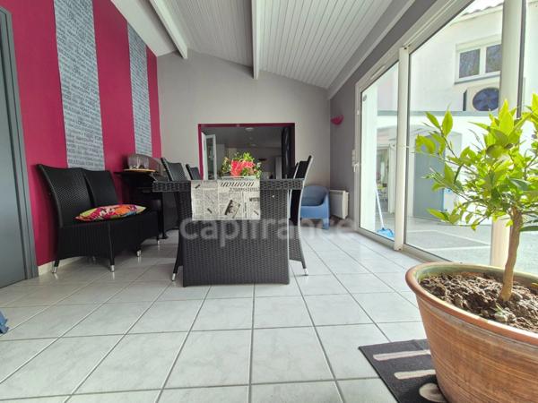 Maison à vendre 6 pièces ROYAN (17) - 4 chambres - Piscine -Garage - Terrain de 1129m²