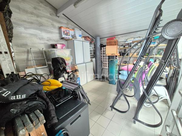 Maison à vendre 6 pièces ROYAN (17) - 4 chambres - Piscine -Garage - Terrain de 1129m²