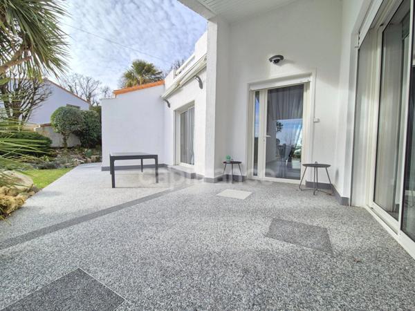 Maison à vendre 6 pièces ROYAN (17) - 4 chambres - Piscine -Garage - Terrain de 1129m²