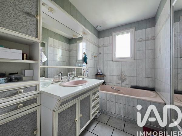 Maison à vendre 5 pièces 96 m² Maintenon