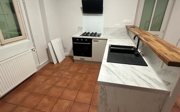 Maison à louer    5 pièces •  La Riche