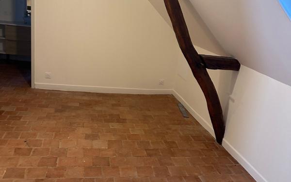 Maison à louer    5 pièces •  La Riche