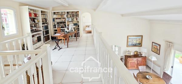 Maison à vendre 4 pièces VUE MER + Garage 55m² + Piscine SANARY SUR MER (83)